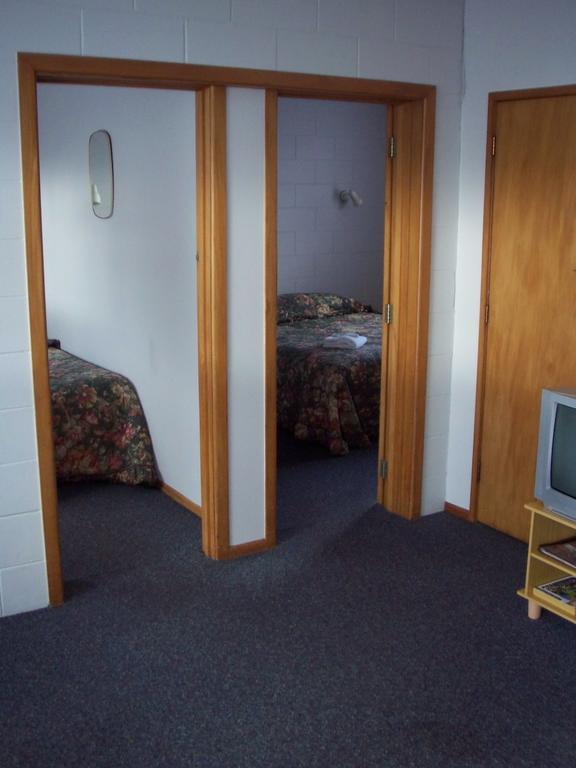 Feilding Motel Room photo